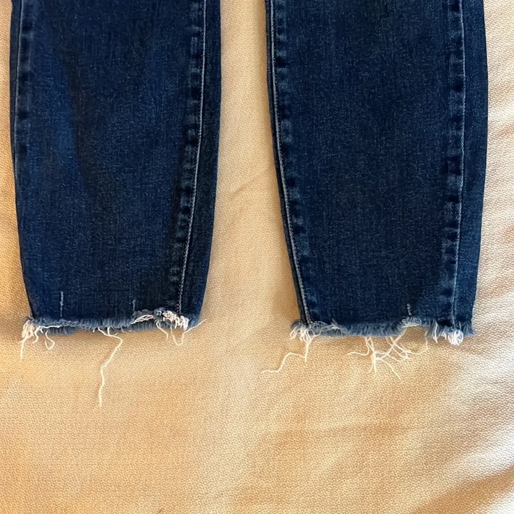 PAIGE Verugo Ankle Skinny Frayed Hem - Picture 5 of 5